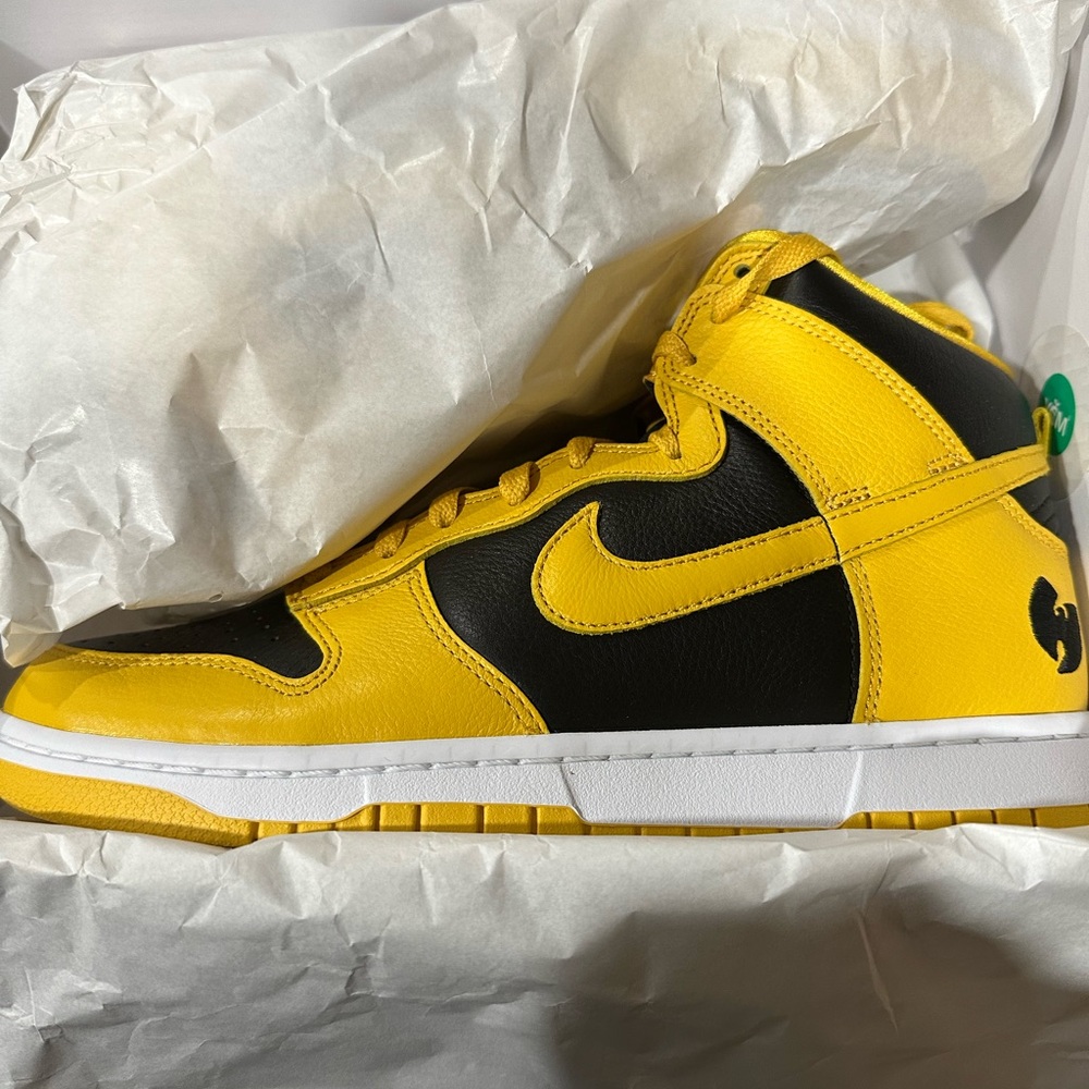 Men sneakers. Just release wu tang clan